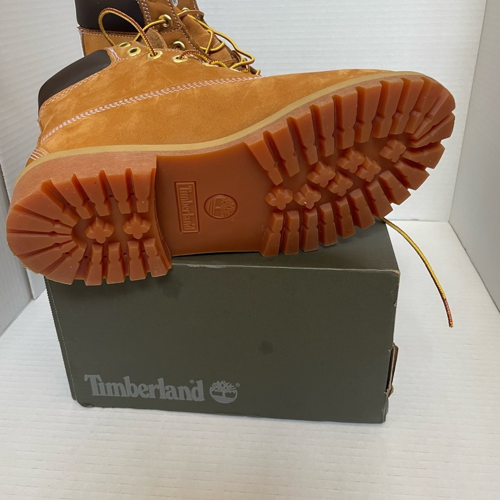 Authentic timbs - Picture 2 of 4